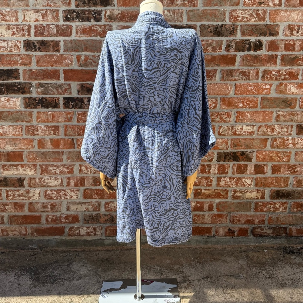 SOLD ELSEWHERE NWT Calme by Johnny Was blue patterned thigh length kimono / XS - Picture 12 of 14